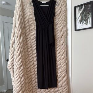 Elegant Black Sleeveless jumpsuit